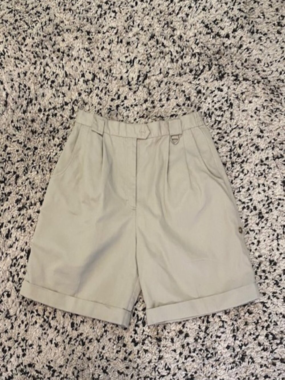 Tilley Endurables Chino Shorts Size 16 Button roll Hem Excellent Condition - Picture 2 of 16